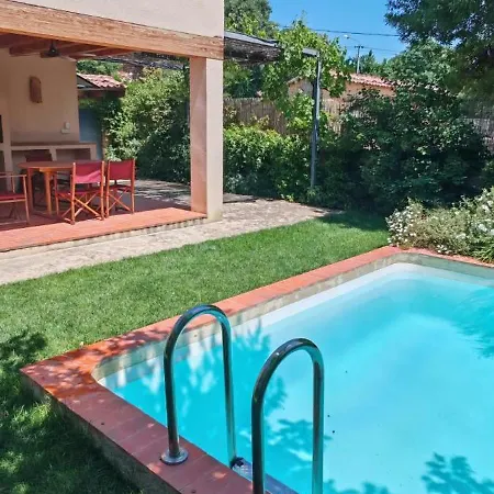 Nyaraló La Alberca: Casa Con Jardin Y Piscina Tenzuela