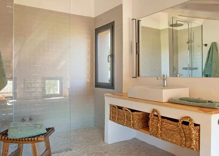 Hébergement de vacances La Alberca: Casa Con Jardin Y Piscina *