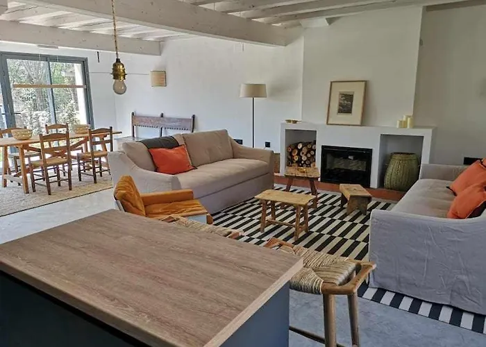 La Alberca: Casa Con Jardin Y Piscina Hébergement de vacances Tenzuela