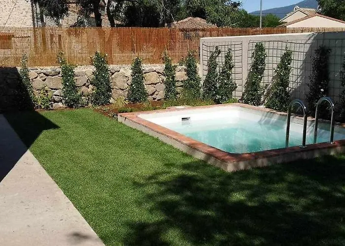 Hébergement de vacances La Alberca: Casa Con Jardin Y Piscina